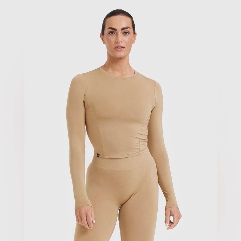 Oner active Mellow Soft Mid Long Sleeve Top | Dune Brown - M